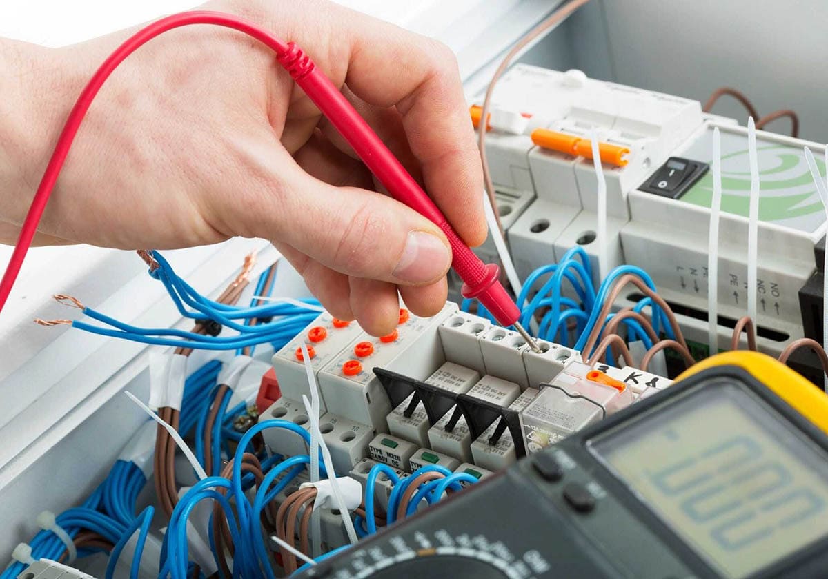 Reparación de cuadro general por electricista